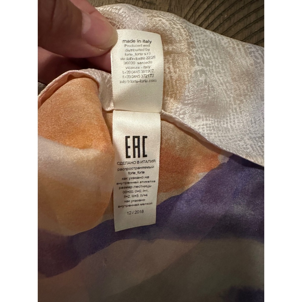 forte_forte 100% Silk Abstract Watercolor V-Neck Top Made in Italy Sz 3 US 8/10 - Picture 5 of 6